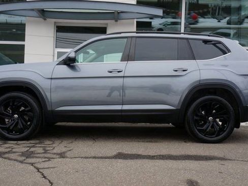 Certified 2023 Volkswagen Atlas SE w/ Panoramic Sunroof Package image 7