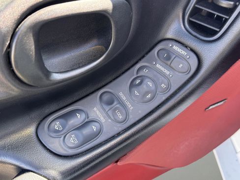 Used 1998 Chevrolet Corvette Base w/ Memory Pkg image 6
