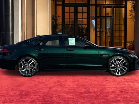 Used 2024 Jaguar XF R-Dynamic SE image 9