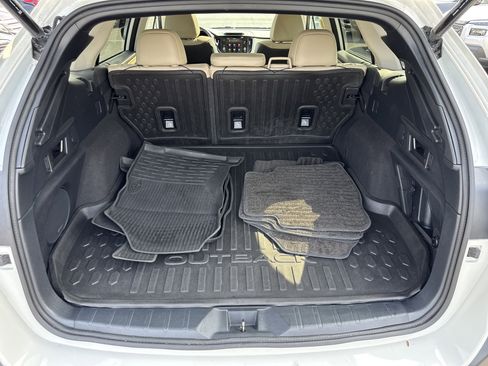 Used 2020 Subaru Outback Limited XT AWD/4WD image 34