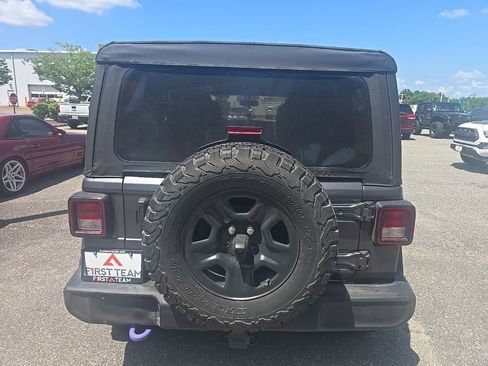 Used 2021 Jeep Wrangler Unlimited Sport AWD/4WD image 6