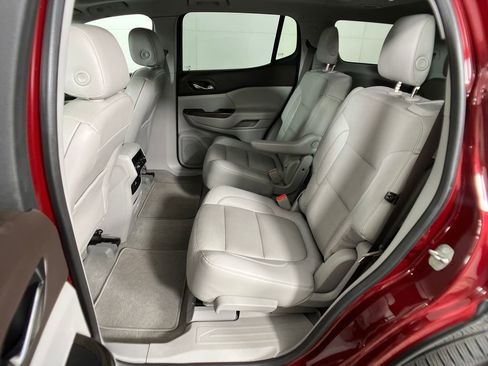 Used 2017 GMC Acadia SLT image 29