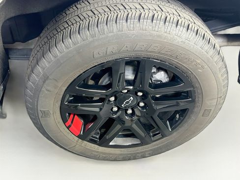 Used 2025 Chevrolet Silverado 1500 RST w/ Redline Edition AWD/4WD image 31