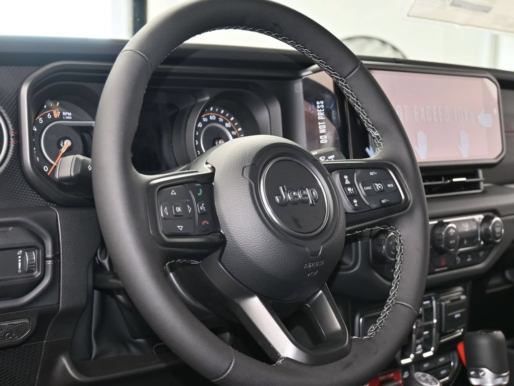 New 2026 Jeep Gladiator Rubicon AWD/4WD image 13