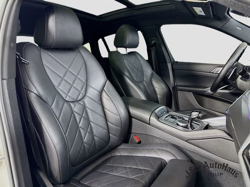Used 2023 BMW X6 xDrive40i w/ M Sport Package image 35
