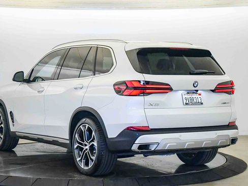 Used 2026 BMW X5 sDrive40i w/ Climate Comfort Package image 2