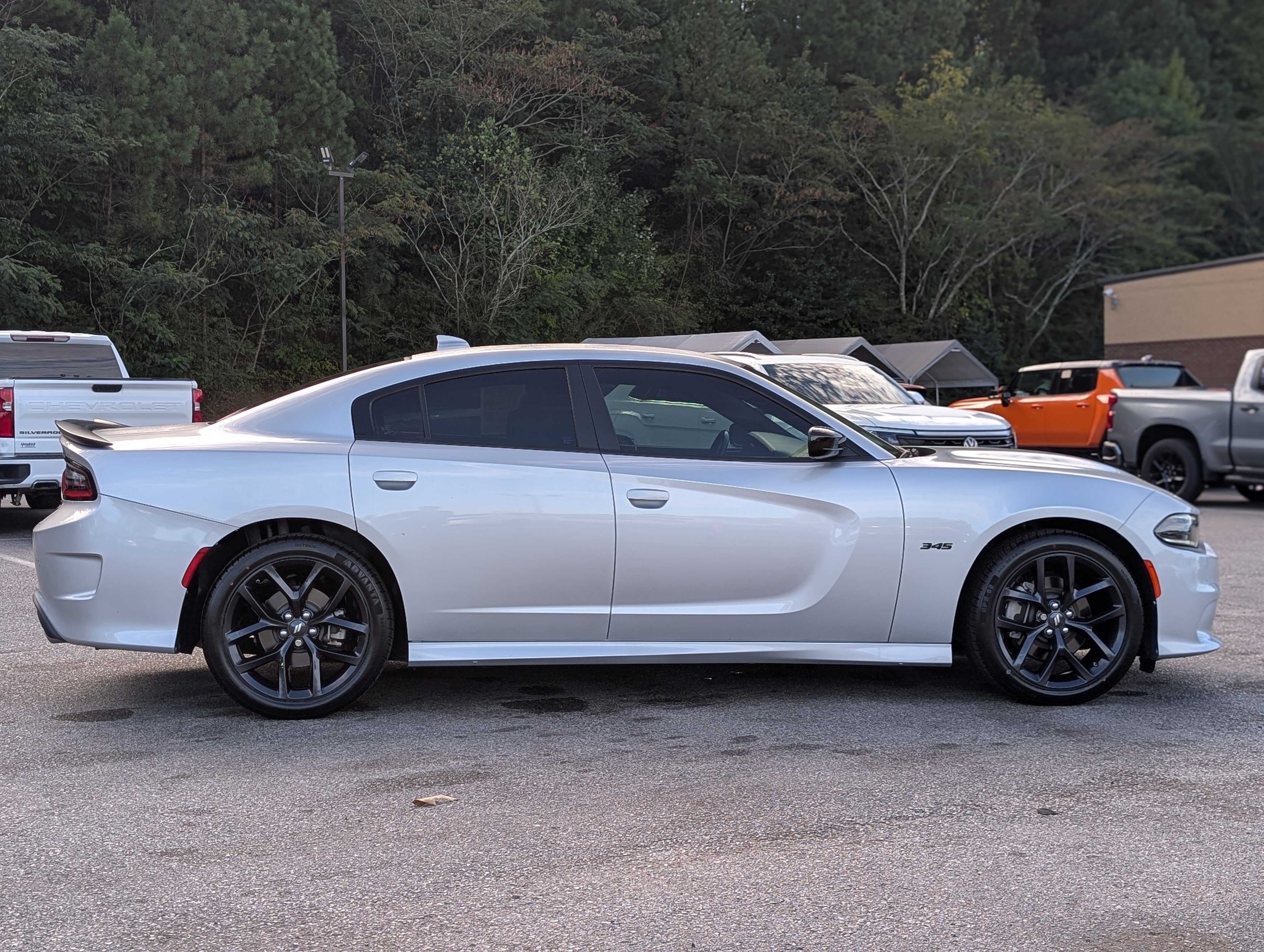 Used 2023 Dodge Charger R/T w/ Plus Group RWD image 10