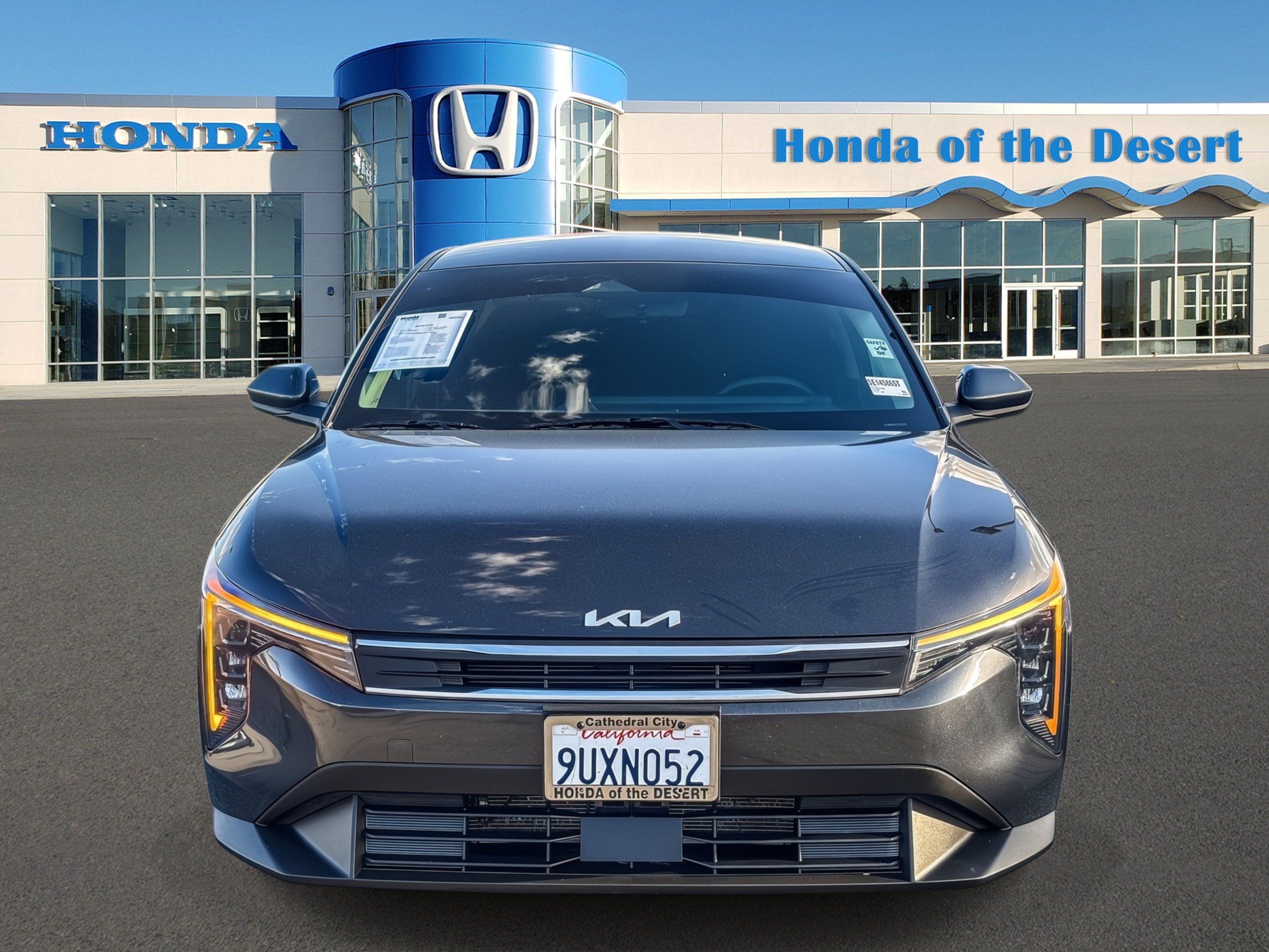 Used 2025 Kia K4 FWD image 2