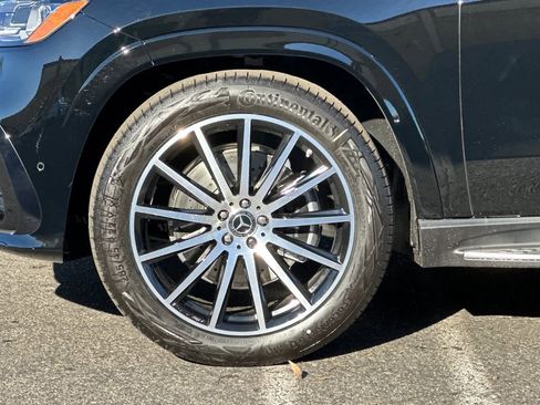 New 2026 Mercedes-Benz GLS 580 4MATIC image 26