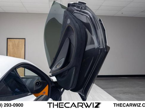 Used 2016 McLaren 570S Coupe RWD image 96