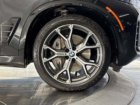 Used 2026 BMW X5 xDrive50e w/ M Sport Package AWD/4WD image 11