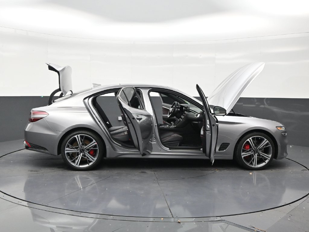 Used 2025 Genesis G70 3.3T Advanced w/ Sport Prestige Package RWD image 29