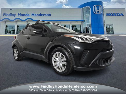 Used 2021 Toyota C-HR LE image 1