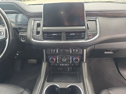 Used 2022 Chevrolet Suburban LT image 30