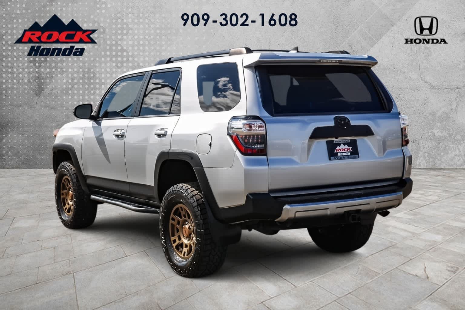 Used 2020 Toyota 4Runner TRD Off-Road Premium w/ Moonroof Package AWD/4WD image 6