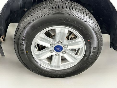 Used 2018 Ford F150 XLT image 11