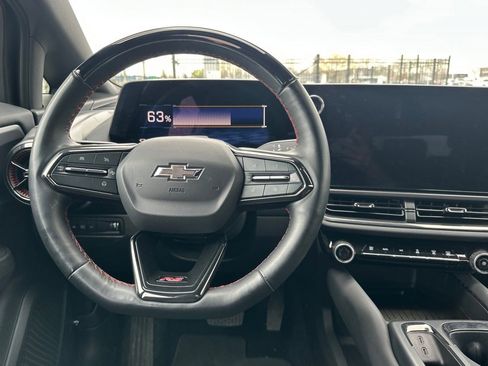 Certified 2024 Chevrolet Equinox EV RS image 16