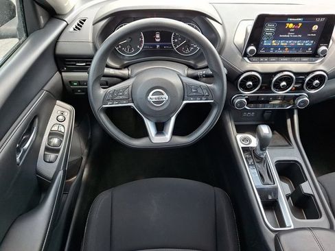 Used 2023 Nissan Sentra SV FWD image 11