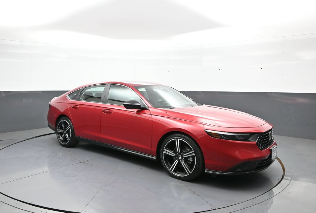 Certified 2025 Honda Accord Sport image 4