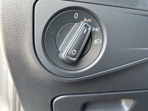 Certified 2024 Volkswagen Tiguan SE image 27