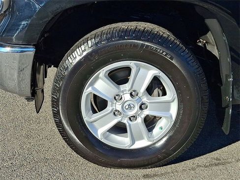 Used 2021 Toyota Tundra SR5 image 8