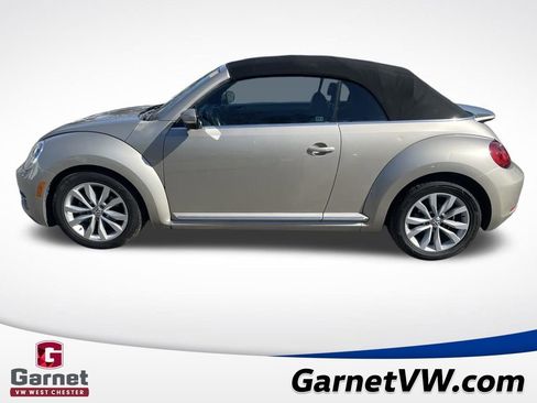Used 2013 Volkswagen Beetle TDI image 2