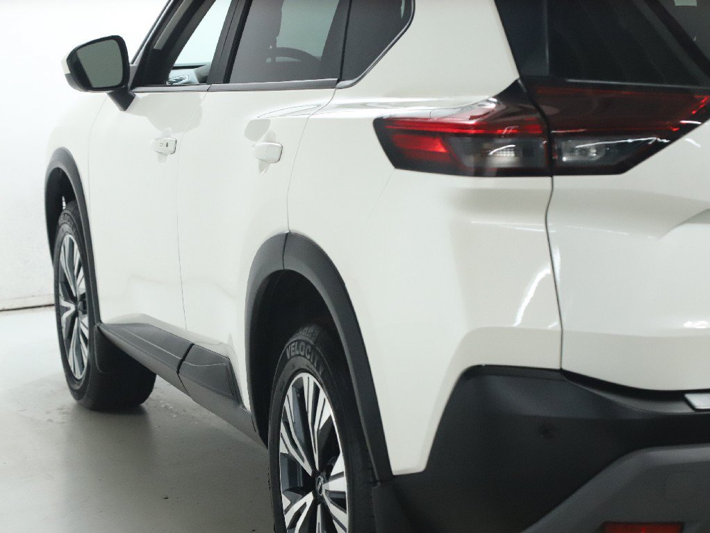 Used 2023 Nissan Rogue SV AWD/4WD image 42