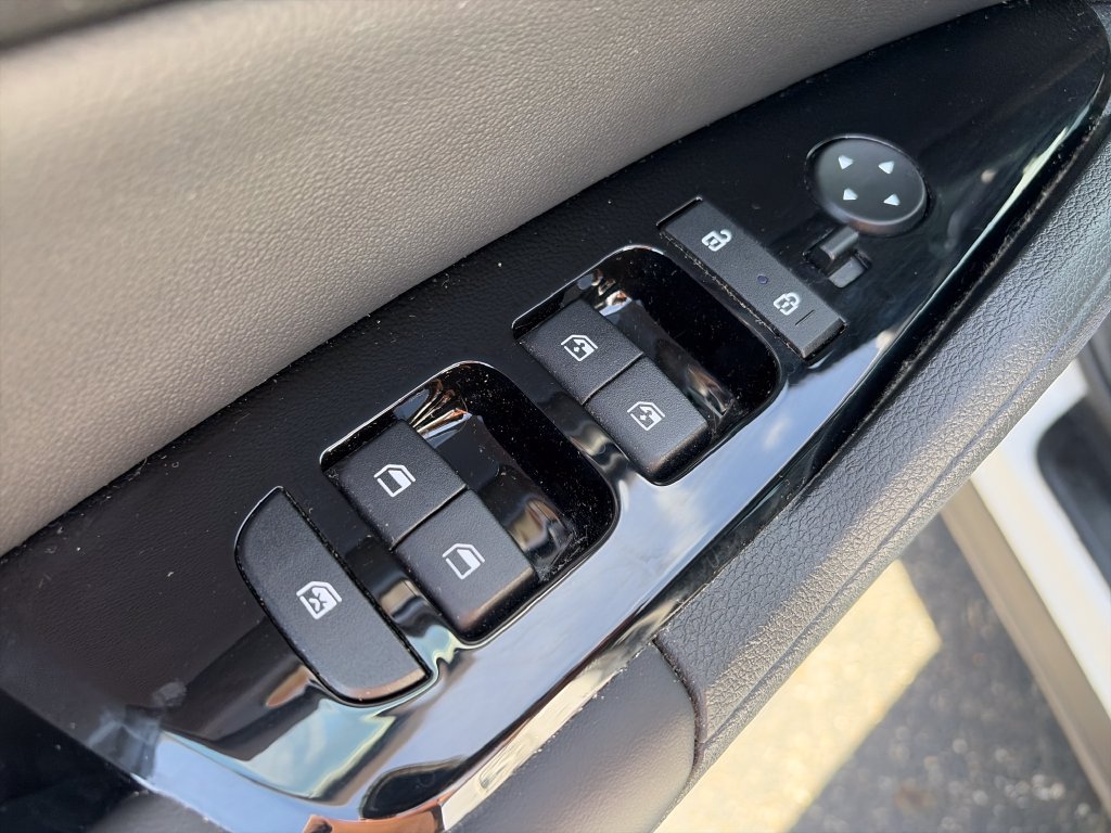 Used 2023 Kia Sportage X-Line w/ X-Line Premium Package AWD/4WD image 19