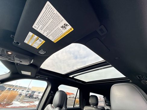 Used 2023 Lincoln Navigator L Reserve image 24