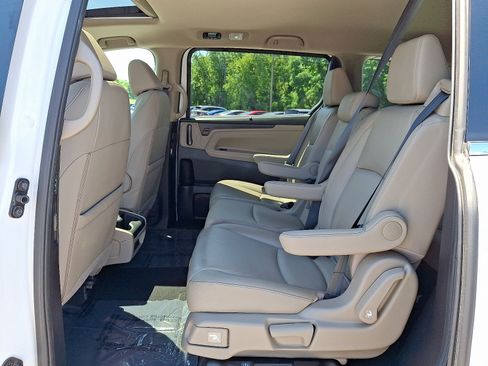 Used 2023 Honda Odyssey EX-L image 11
