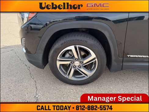 Used 2021 GMC Terrain SLT AWD/4WD image 15