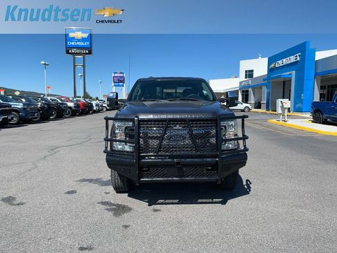 Used 2017 Ford F250 XLT w/ XLT Premium Package AWD/4WD image 2