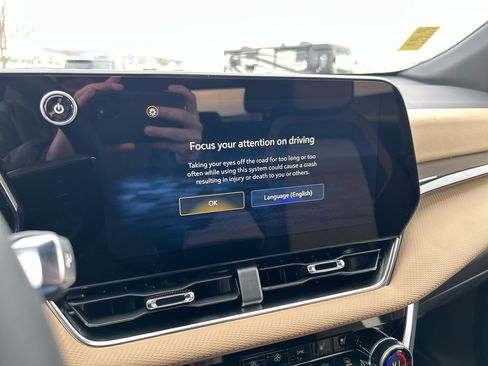 New 2026 Chevrolet Equinox ACTIV w/ Convenience Package III image 28