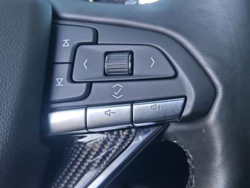 Used 2025 Cadillac XT6 Sport w/ Technology Package AWD/4WD image 19
