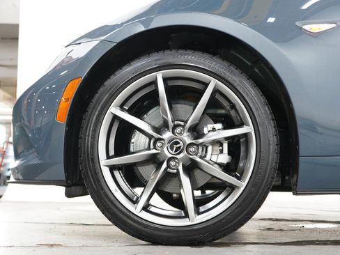 Used 2021 MAZDA MX-5 Miata RF Grand Touring RWD image 21