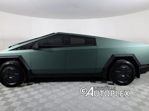 Used 2025 Tesla Cybertruck AWD Crew Cab image 11