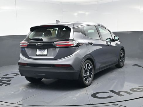 Used 2023 Chevrolet Bolt LT w/ Infotainment Package image 9