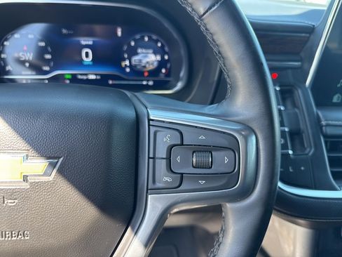 Used 2024 Chevrolet Tahoe Premier AWD/4WD image 16