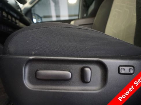 Used 2022 Toyota Tacoma TRD Off-Road AWD/4WD image 6