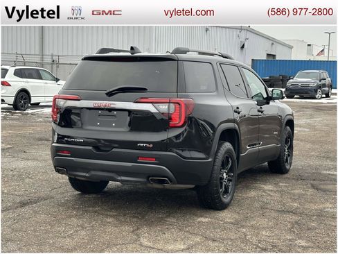 Used 2023 GMC Acadia AT4 w/ Technology Package image 3