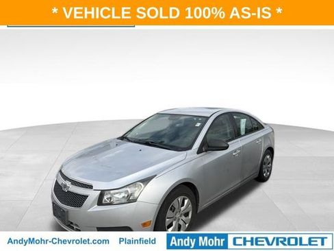 Used 2013 Chevrolet Cruze LS FWD image 1