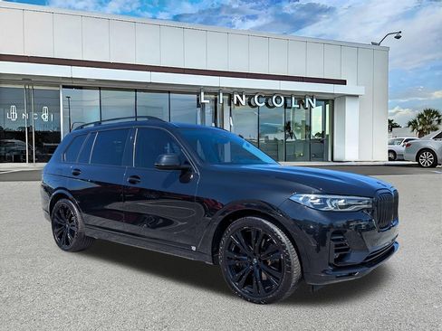 Used 2021 BMW X7 xDrive40i w/ Premium Package 2 AWD/4WD image 1