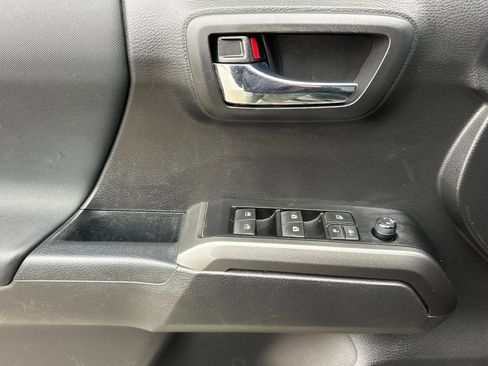 Used 2023 Toyota Tacoma SR5 image 11