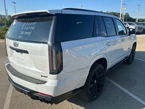 Used 2026 Cadillac Escalade V w/ LPO, ONYX Package AWD/4WD image 5