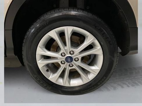 Used 2018 Ford Escape SEL image 17