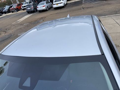 Used 2020 Toyota Corolla LE image 27