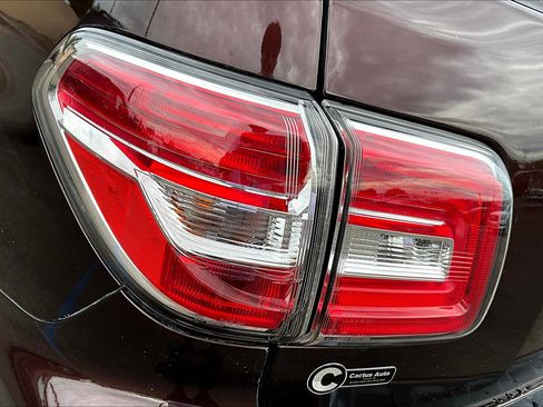 Used 2018 Nissan Armada SL image 30