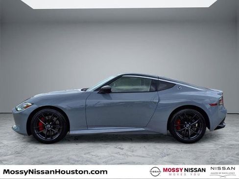 Certified 2024 Nissan Z Performance w/ Floor Mat Package image 5