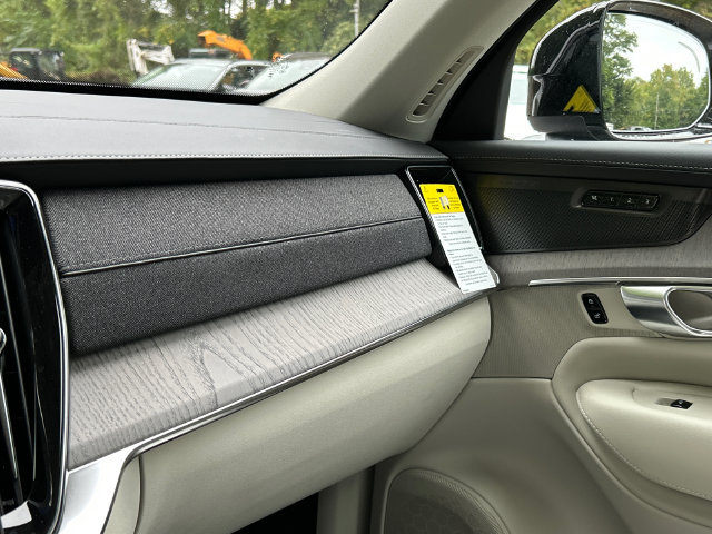 Used 2026 Volvo XC90 B6 Ultra w/ Protection Package Premier AWD/4WD image 17