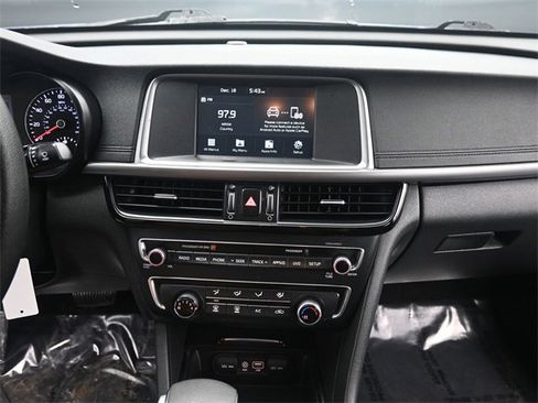 Used 2018 Kia Optima LX image 15